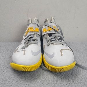 Nike Lebron Zoom Soldier  Platinum Grey Yellow  Size 7y